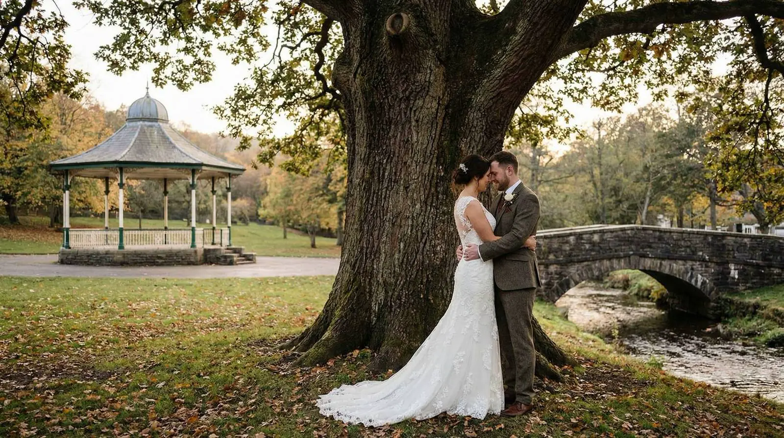 Example image: a couple, Aberdare