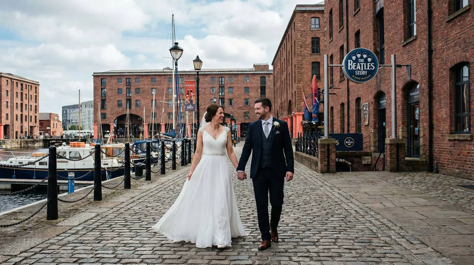 Example image: a couple, Liverpool